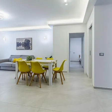 Nuras - Casa Cathay Center Apartment