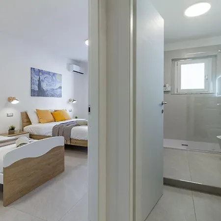 Nuras - Casa Cathay Center Apartment
